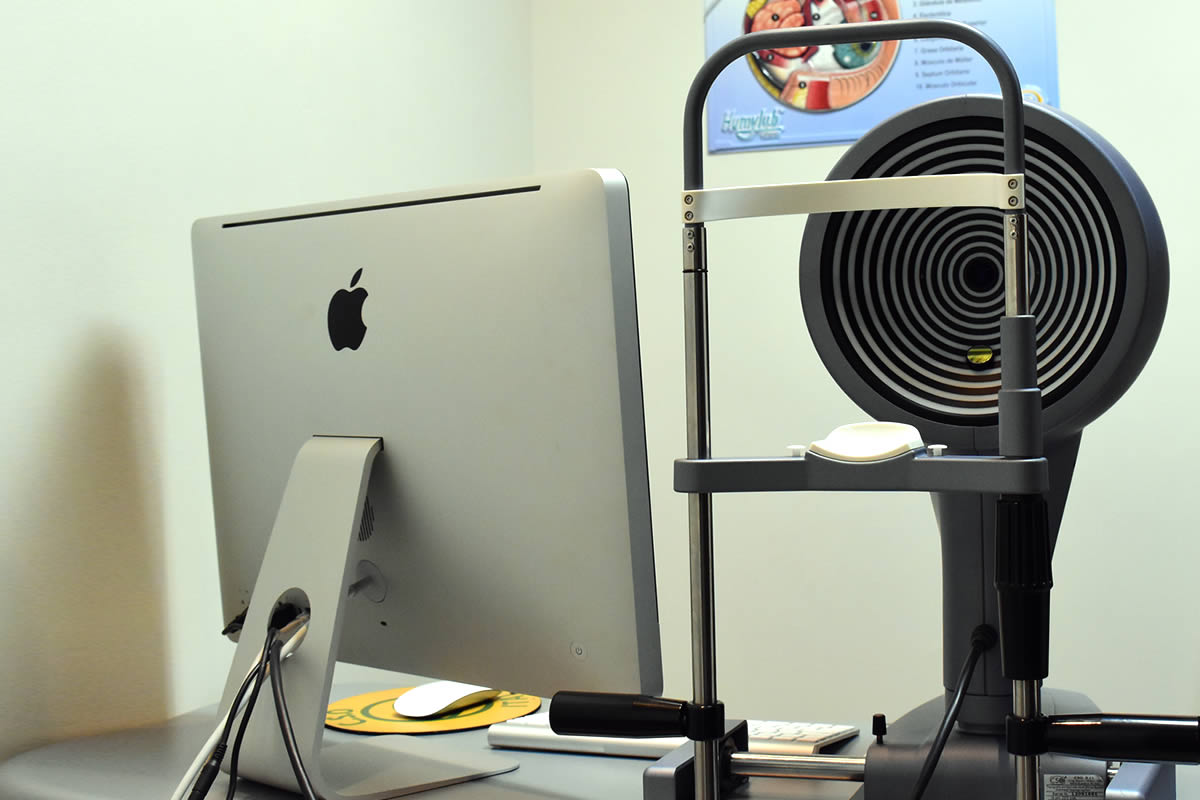 corneal-topographer-cso-centro-oftalmologico-noreste-reynosa