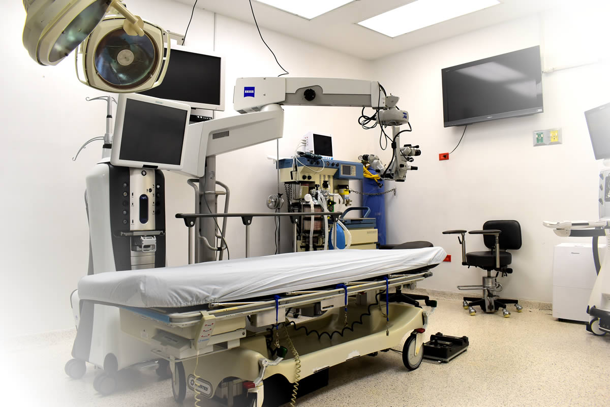 quirofano-2-centro-oftalmologico-noreste-reynosa