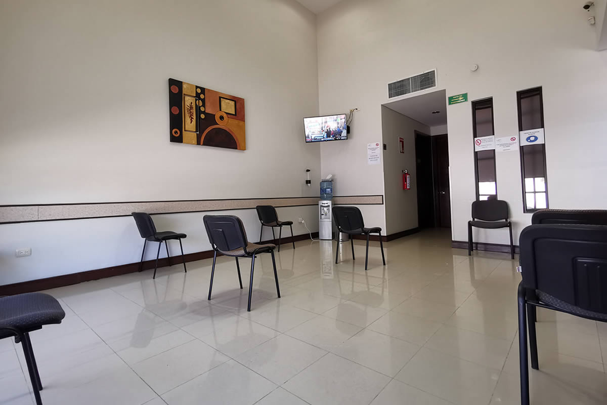 sala-espera-alt-centro-oftalmologico-noreste-reynosa